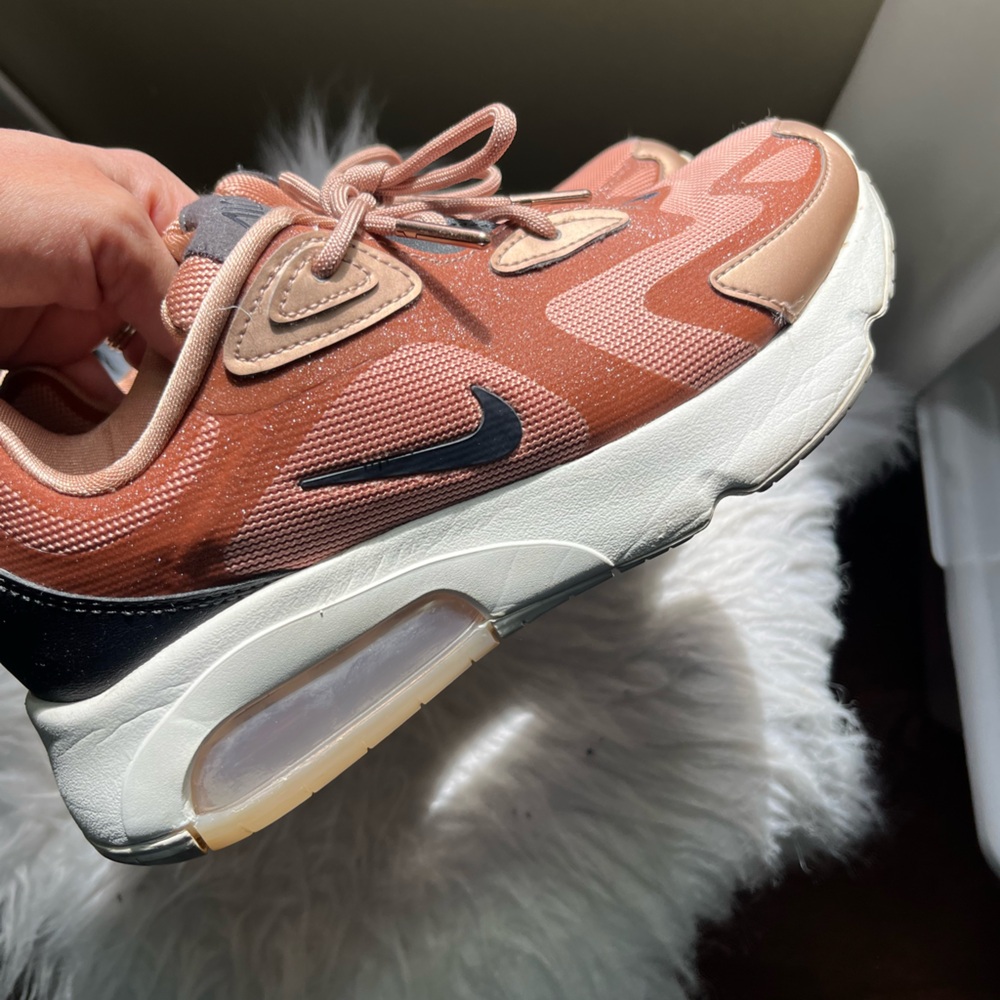 Nike Women's Sneakers - rose gold and Black